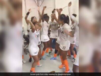 Watch: Ecstatic Celebration After India Women's Hockey Team Wins Bronze At Commonwealth Games - sports.ndtv.com - New Zealand - India