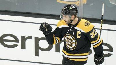 Bruins re-sign Bergeron on one-year deal worth up to $5M