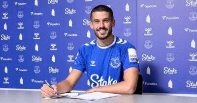 Frank Lampard - Bruno Lage - James Tarkowski - Dwight Macneil - Conor Coady - Ruben Vinagre - Conor Coady: Centre-back ready to ‘give absolutely everything’ to Everton after completing loan deal - msn.com