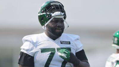 Robert Saleh - MRI reveals more serious knee injury to New York Jets' Mekhi Becton than initially thought, source says - espn.com - New York -  New York - state New Jersey - county Park