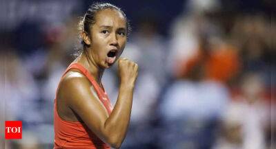 Leylah Fernandez delights home crowd with winning return from injury in Toronto - timesofindia.indiatimes.com - France - Australia
