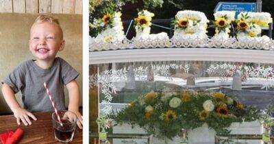 Ryan Giggs - Hundreds line the streets as 'sunshine boy' Albie Speakman, 3, is laid to rest - manchestereveningnews.co.uk - county Garden