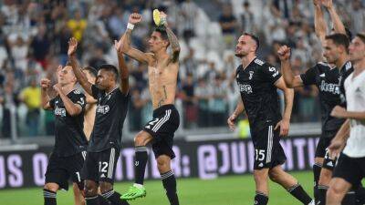 Milik scores late goal as Juve earn 2-0 win over Spezia