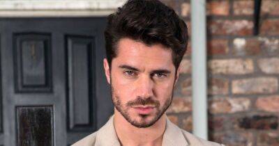 Itv Corrie - ITV Corrie fans distracted as Adam Barlow unveils yet another new hairstyle - manchestereveningnews.co.uk -  Rome - county Dawson