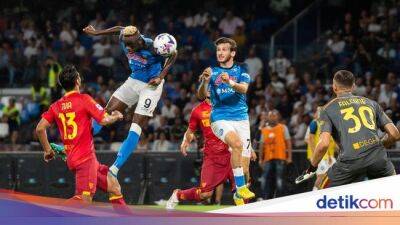 Alex Meret - Napoli Vs Lecce Selesai 1-1 - sport.detik.com
