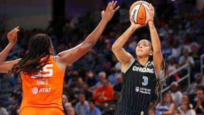 Candace Parker delivers another classic to lead Chicago Sky to series-evening win over Connecticut Sun