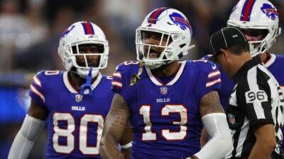 Bills blow out reigning champion Rams in season opener