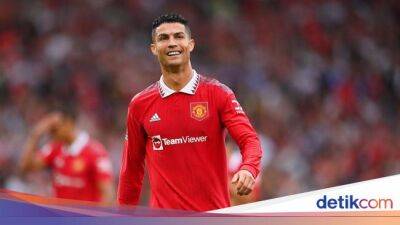 Cristiano Ronaldo - Jadon Sancho - Liga Inggris - Ronaldo Diolok-olok CR 007: 0 Gol, 0 Assist, 7 Laga - sport.detik.com - Manchester -  Sancho