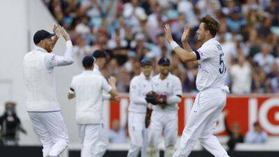 Robinson five-for puts England on top at The Oval