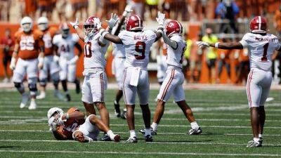 Alabama mocks Texas with 'horns down' celebration after close win