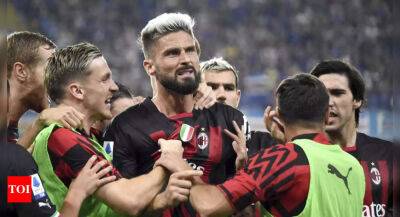 Olivier Giroud scores off penalty to earn 10-man AC Milan victory at Sampdoria