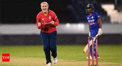 Amy Jones - Sophia Dunkley - Harmanpreet Kaur - India lose by nine wickets against dominant England in first T20I - timesofindia.indiatimes.com - India