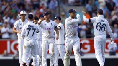 South Africa set England 130 to win decisive third test
