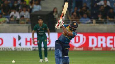 Babar Azam - Dasun Shanaka - Wanindu Hasaranga - Rajapaksa's unbeaten 71 lifts Sri Lanka to 170-6 in Asia Cup final - channelnewsasia.com - Australia - Dubai - Sri Lanka - Pakistan