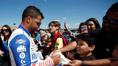 Bubba Wallace wins Cup Series race at Kansas Speedway
