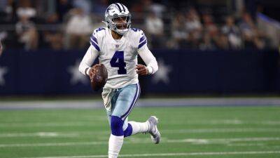 Dallas Cowboys QB Dak Prescott to have surgery on right thumb, out indefinitely