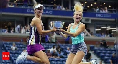 Katerina Siniakova and Barbora Krejcikova storm back to win US Open women's doubles title