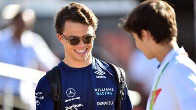 De Vries deserves a place in F1, says Russell
