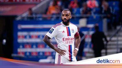 Alexandre Lacazette - Kocaknya Wawancara Lacazette, Suaranya Berubah seperti Mickey Mouse - sport.detik.com - Monaco