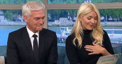 ITV This Morning's Holly Willoughby left emotional as she reads out touching letters her children wrote to the Queen