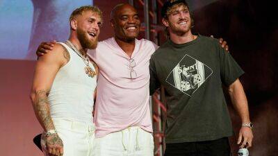 Jake Paul - Logan Paul - Ashley Landis - Anderson Silva - Anderson Silva recreates special photo with Paul brothers, explains why he has 'respect' for YouTube stars - foxnews.com - Los Angeles