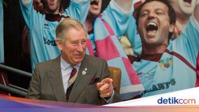 Charles Iii III (Iii) - Ratu Elizabeth II (Ii) - Charles III, Raja Baru Inggris yang Ngefans Burnley - sport.detik.com - Britain