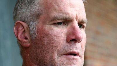 Brett Favre - Text messages link Brett Favre to plan rerouting funds from nonprofit to university volleyball facility - cbc.ca - Usa - Florida - state Mississippi
