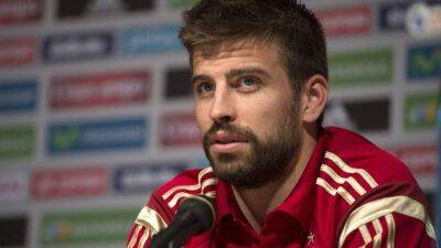 Barcelona’s Pique reveals Fabregas price tag ... or does he?