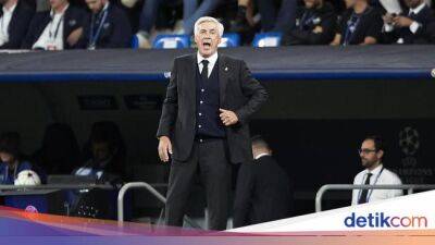 Carlo Ancelotti - Alex Ferguson - Marco Asensio - Toni Kroos - Eduardo Camavinga - Federico Valverde - Ancelotti Sudah 100 Kemenangan, Segera Susul Rekor Sir Alex - sport.detik.com - Manchester -  Santiago