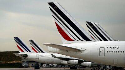 Updated: Airlines cancel French flights as Friday strike threatens 'severe' disruption