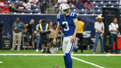 Ex-Colts kicker Rodrigo Blankenship spotted practicing alone day after getting cut by Indy: report