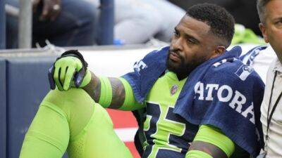 Report: Seahawks' S Adams to have season-ending surgery