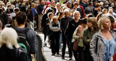 People queueing to see Queen warned of 24 hour wait and cold overnight temperatures - manchestereveningnews.co.uk - Manchester