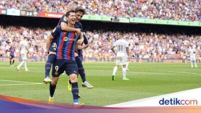 Barcelona Vs Elche: Lewandowski 2 Gol, Barca Menang 3-0