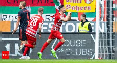 Bayern slump to shock 1-0 loss at Augsburg to stretch winless run