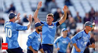 Darren Stevens - Former England - Red Rose - Grant Stewart - Joe Denly - Kent beat Lancashire by 21 runs to win One-Day Cup - timesofindia.indiatimes.com - Britain - county Kent
