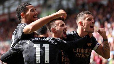 Arsenal cruise past Brentford to return to Premier League summit