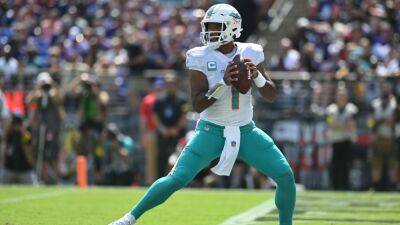 Tua Tagovailoa's career-best performance leads Miami Dolphins to comeback win over Baltimore Ravens