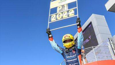 Langeveld helps WTCR customer racing brand Hyundai make history