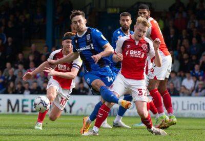 Deadline Day: Free agent Robbie McKenzie returns to Gillingham after leaving in the summer