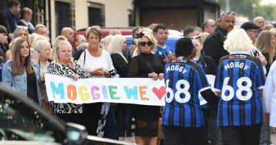 'They don’t make them like Moggy anymore': Dozens attend funeral of diehard Rochdale FC fan and charity fundraiser Stephen 'Moggy' Murray - manchestereveningnews.co.uk - county Green