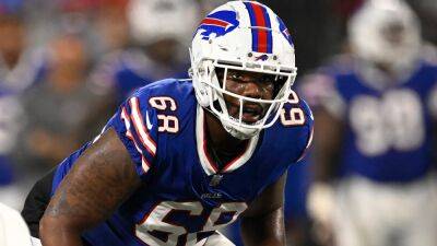 Bills' offensive lineman suspended 1 game for punching opposing coach