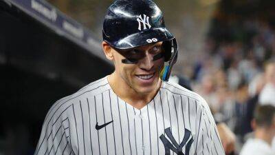 Yankees fan snags Aaron Judge's milestone homer, friend makes one request