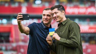 Barcelona and Poland star Robert Lewandowski to wear Ukrainian armband at World Cup