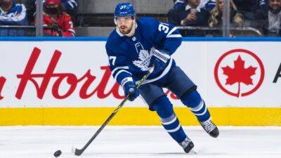 Kyle Dubas - Leafs' Liljegren (hernia) out six weeks; Engvall out until Oct. 3 - tsn.ca - Sweden