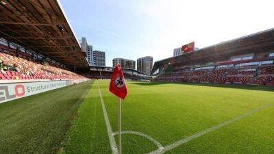 Patrick Vieira - PL clubs agree to minimum-length bans for invasions, smoke bombs - channelnewsasia.com - Britain