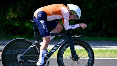 Annemiek Van-Vleuten - Olympic champion Annemiek Van Vleuten breaks elbow at road cycling worlds - cbc.ca - Netherlands - Switzerland - Italy - Australia
