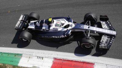 Tsunoda keeps his F1 seat at AlphaTauri next year