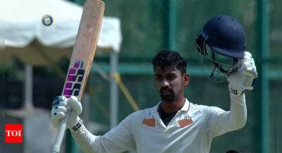 Duleep Trophy final: Indrajith century, Gowtham's rearguard action take South past West's first innings score - timesofindia.indiatimes.com -  Mumbai