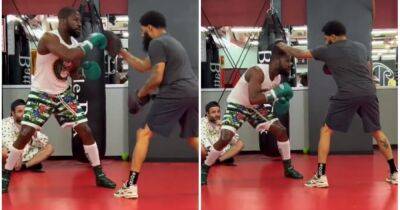 Floyd Mayweather vs Mikuru Asakura: Money shows his speed in training